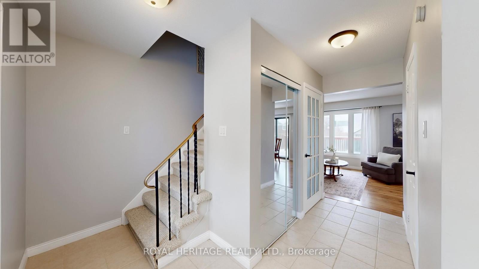 8 Burden Crescent, Ajax (South West), Ontario  L1T 3T8 - Photo 17 - E12770442