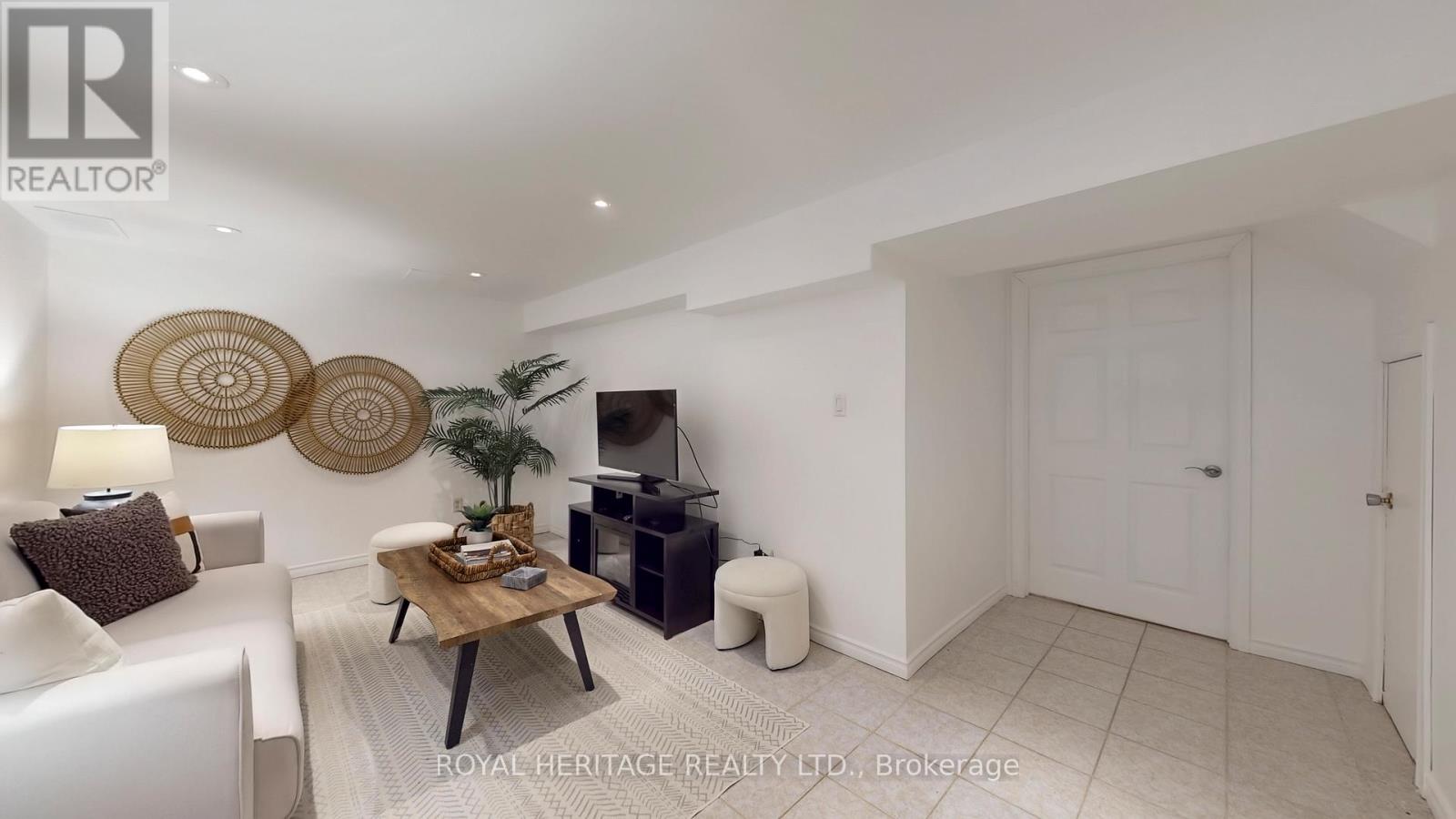 8 Burden Crescent, Ajax (South West), Ontario  L1T 3T8 - Photo 35 - E12770442