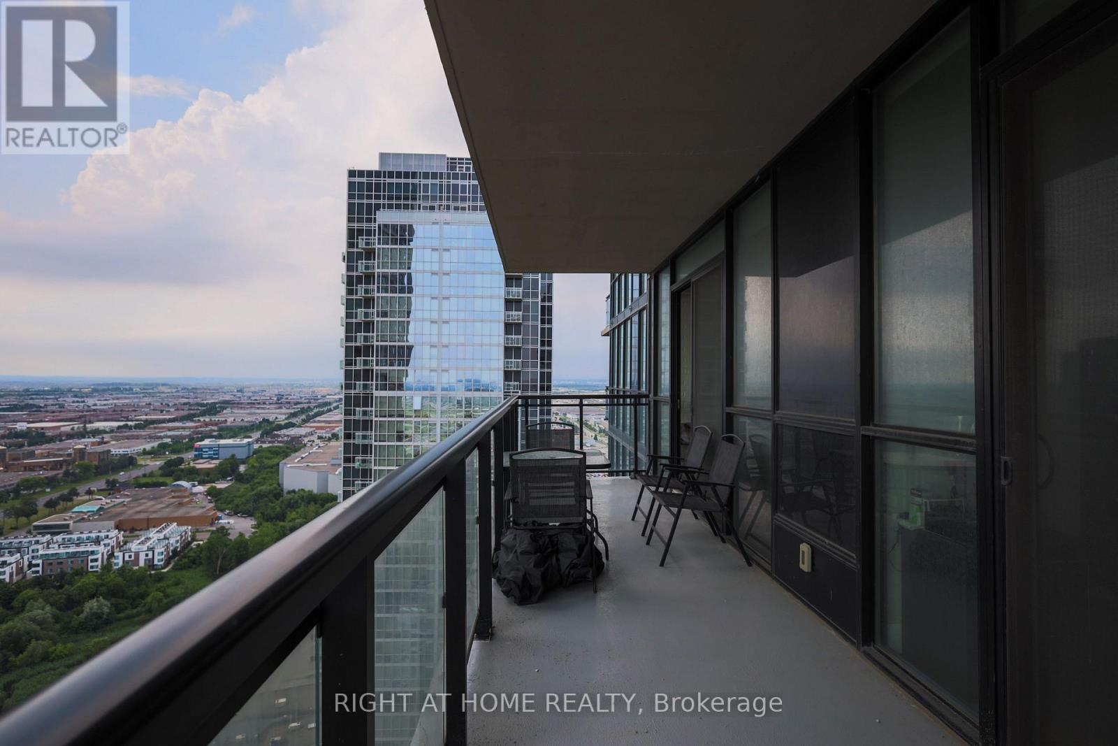 3105 - 2910 Highway 7 Avenue, Vaughan, Ontario  L4K 0H8 - Photo 26 - N12770440