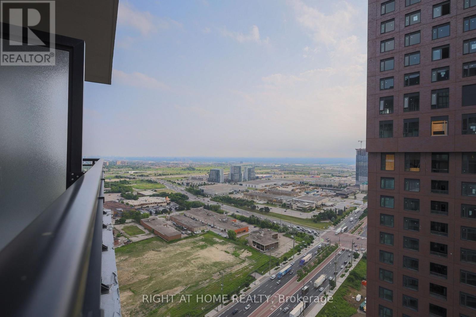 3105 - 2910 Highway 7 Avenue, Vaughan, Ontario  L4K 0H8 - Photo 28 - N12770440