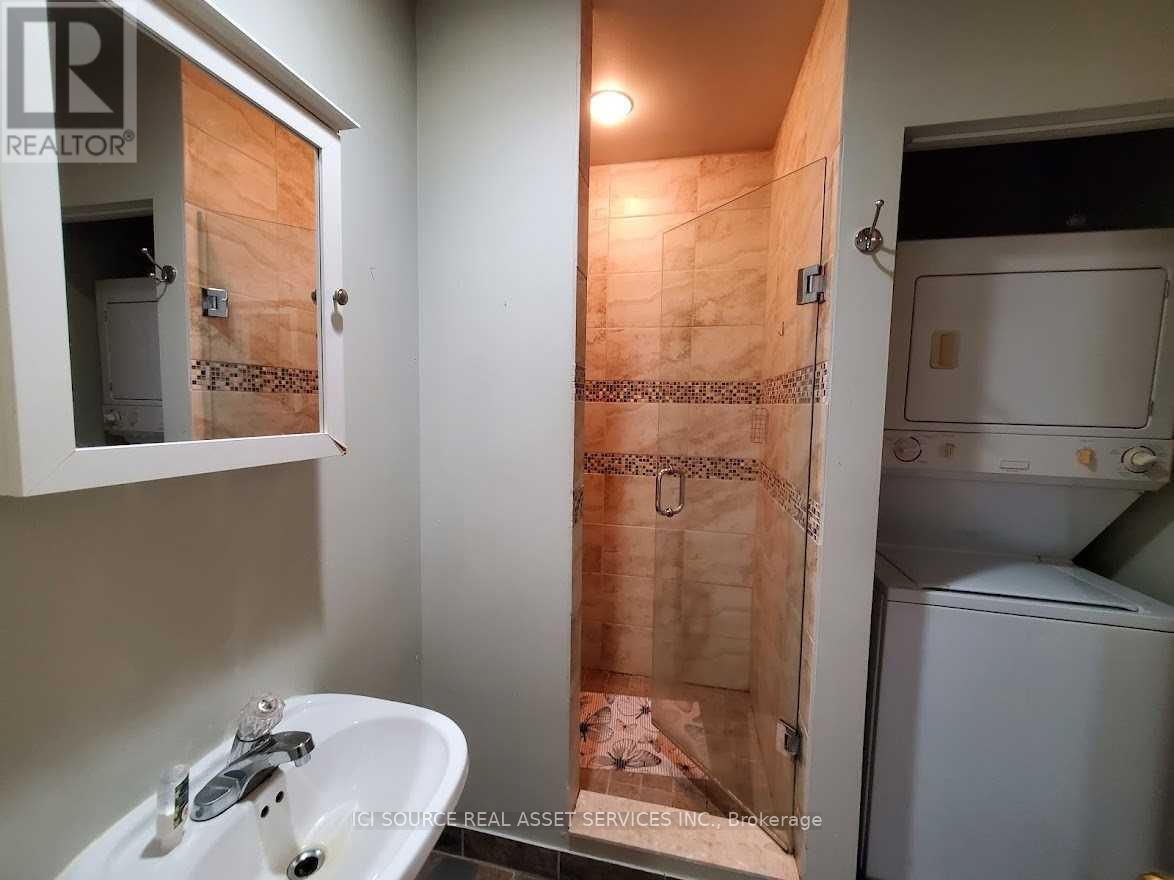 Main Fl Unit - 20437 Yonge Street, East Gwillimbury, Ontario  L9N 1N8 - Photo 9 - N12770446