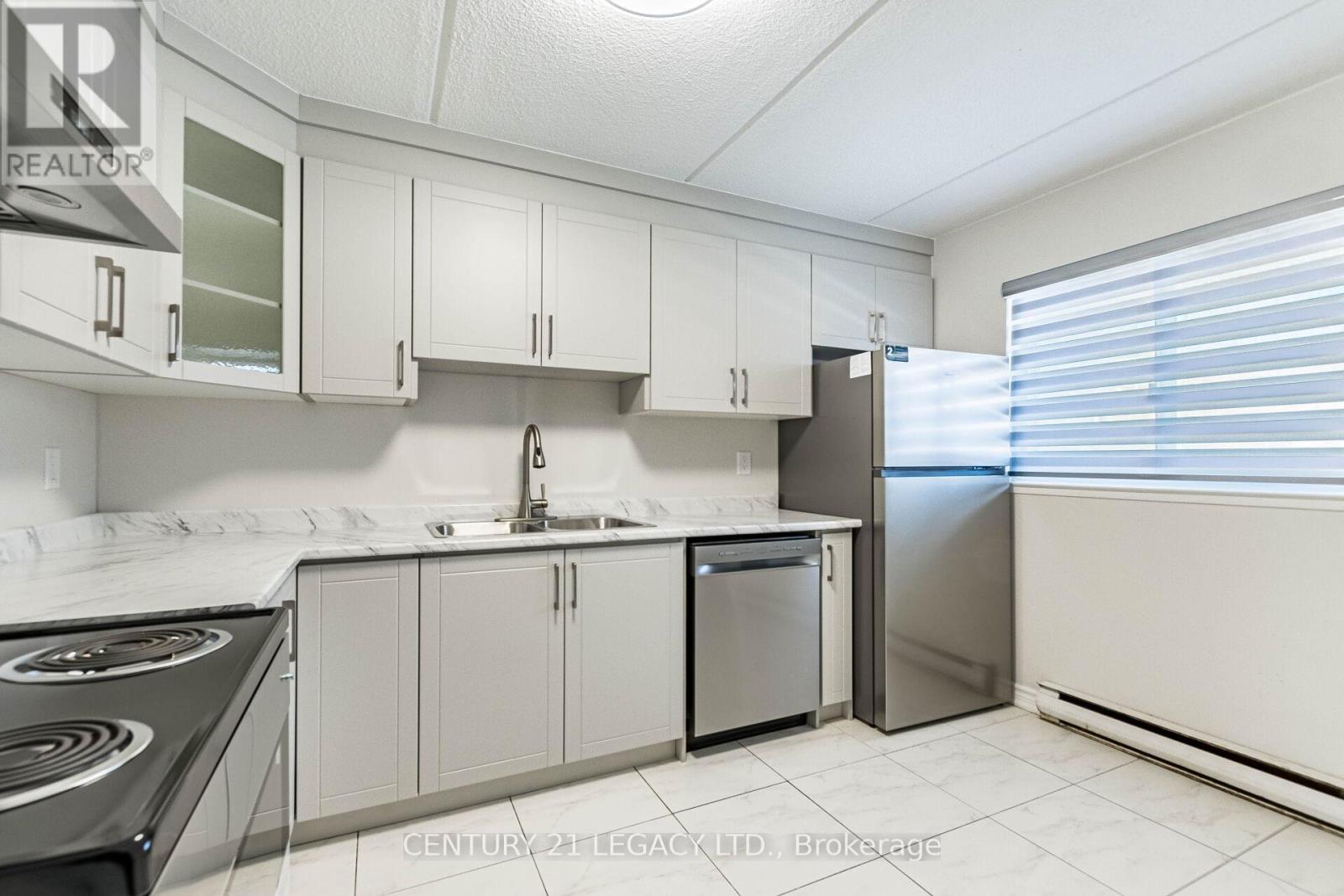 90 - 180 Mississauga Valley Boulevard, Mississauga (Mississauga Valleys), Ontario  L5A 3M2 - Photo 11 - W12770438