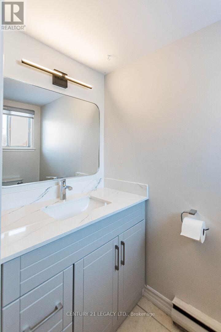 90 - 180 Mississauga Valley Boulevard, Mississauga (Mississauga Valleys), Ontario  L5A 3M2 - Photo 15 - W12770438