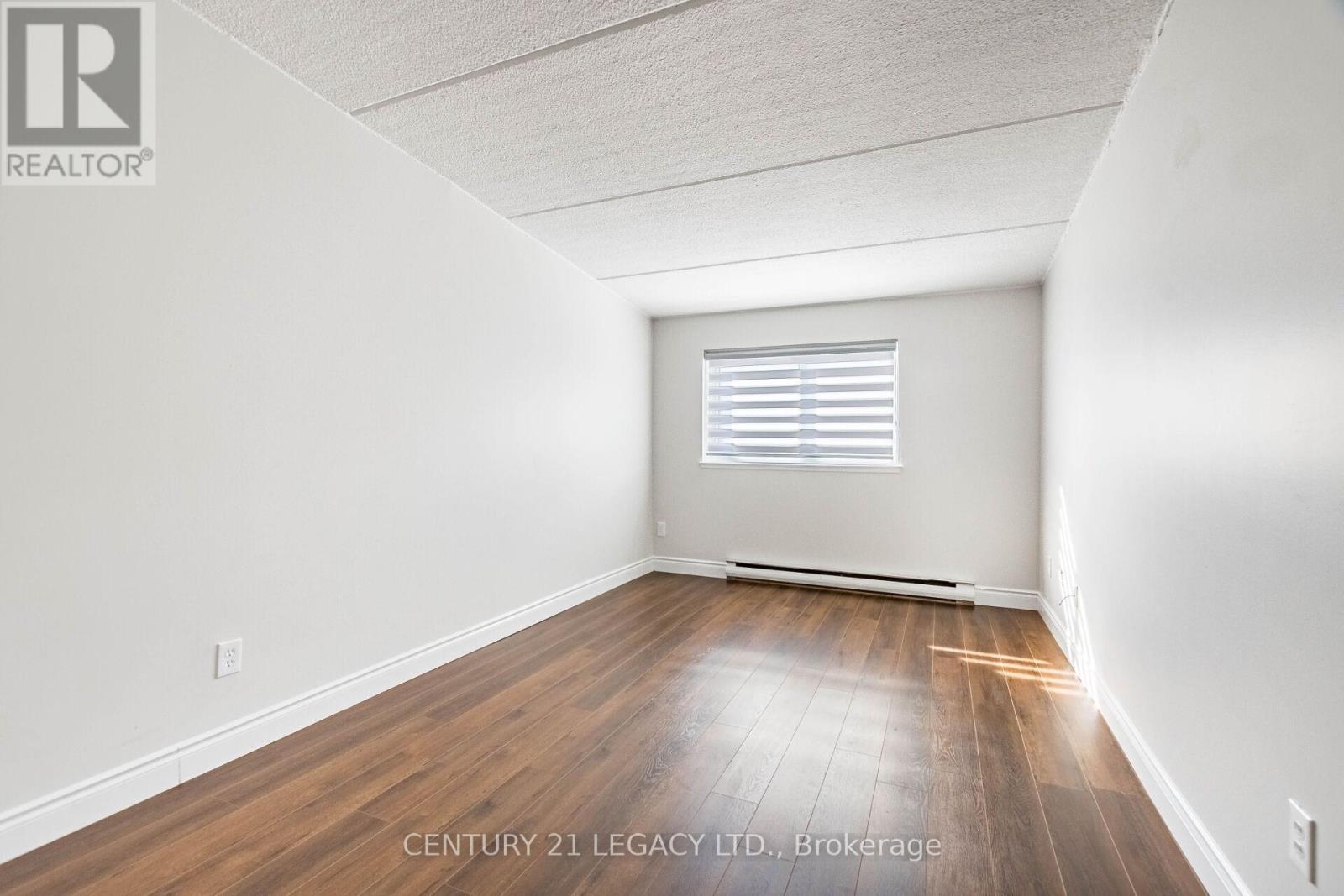 90 - 180 Mississauga Valley Boulevard, Mississauga (Mississauga Valleys), Ontario  L5A 3M2 - Photo 19 - W12770438