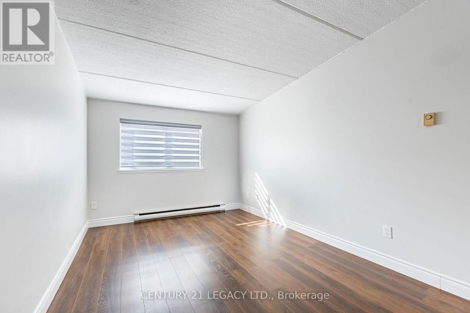 90 - 180 Mississauga Valley Boulevard, Mississauga (Mississauga Valleys), Ontario  L5A 3M2 - Photo 20 - W12770438