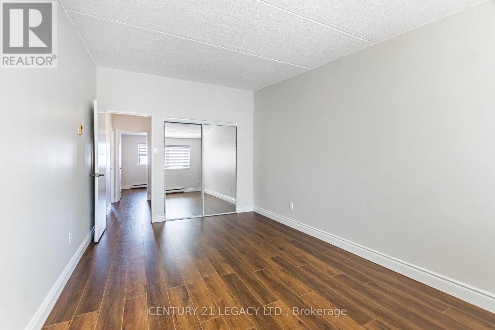 90 - 180 Mississauga Valley Boulevard, Mississauga (Mississauga Valleys), Ontario  L5A 3M2 - Photo 21 - W12770438