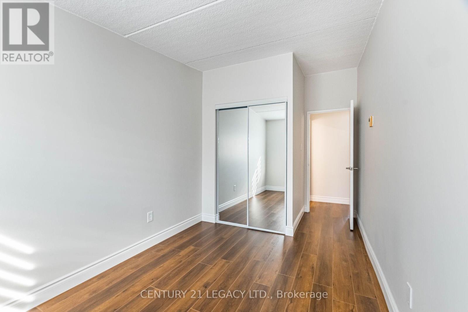 90 - 180 Mississauga Valley Boulevard, Mississauga (Mississauga Valleys), Ontario  L5A 3M2 - Photo 23 - W12770438