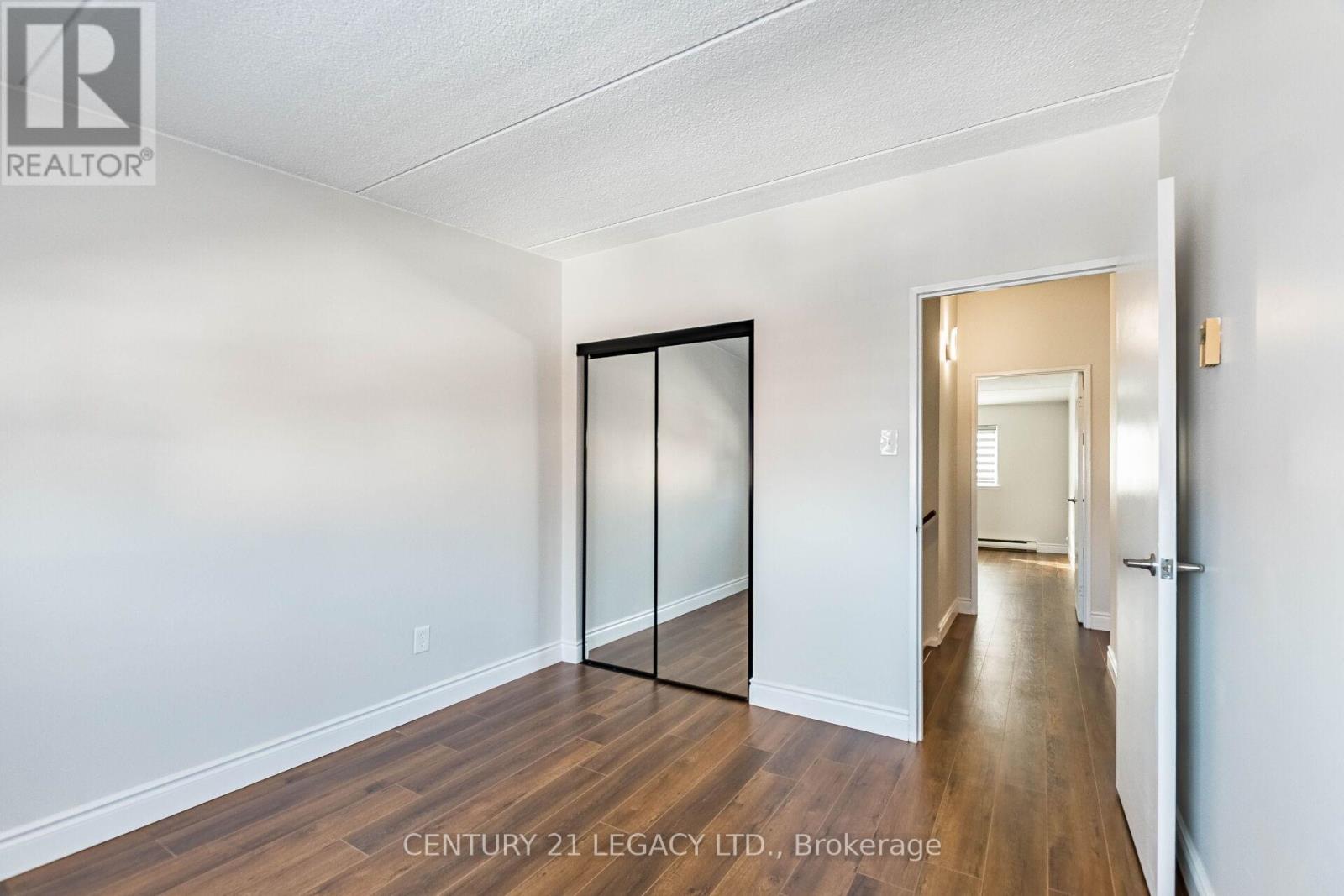 90 - 180 Mississauga Valley Boulevard, Mississauga (Mississauga Valleys), Ontario  L5A 3M2 - Photo 27 - W12770438