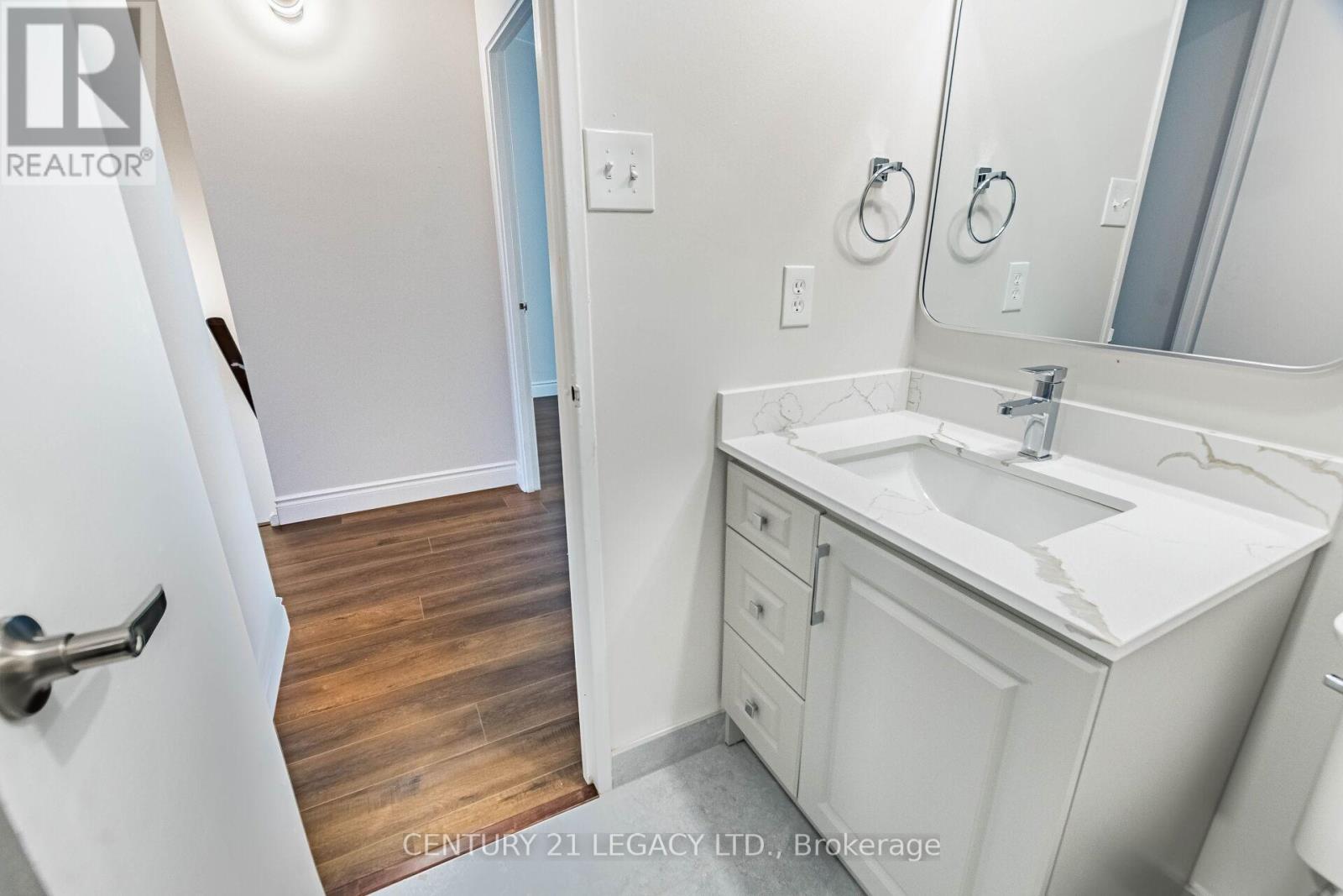 90 - 180 Mississauga Valley Boulevard, Mississauga (Mississauga Valleys), Ontario  L5A 3M2 - Photo 30 - W12770438