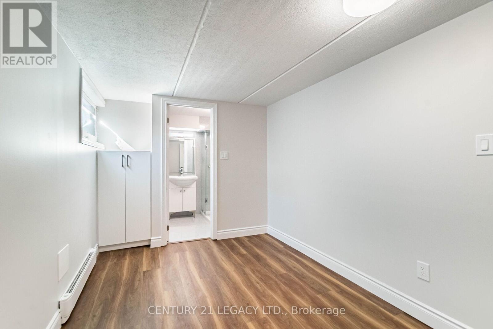 90 - 180 Mississauga Valley Boulevard, Mississauga (Mississauga Valleys), Ontario  L5A 3M2 - Photo 34 - W12770438