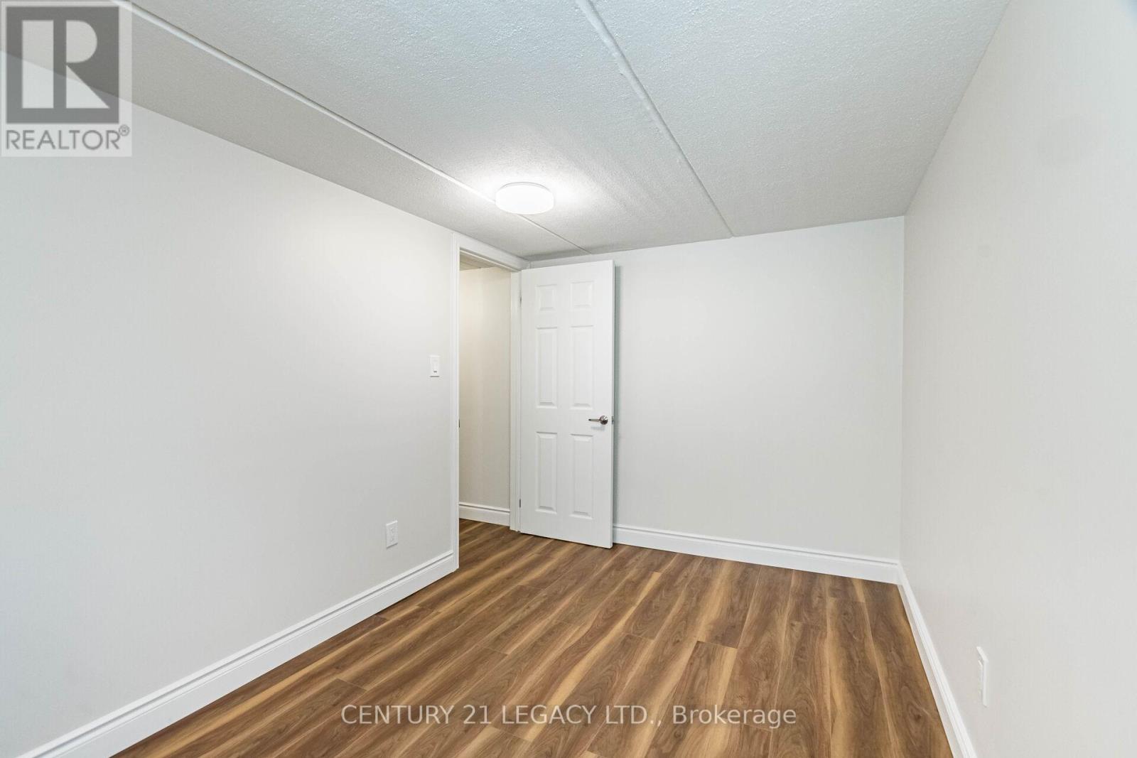 90 - 180 Mississauga Valley Boulevard, Mississauga (Mississauga Valleys), Ontario  L5A 3M2 - Photo 35 - W12770438