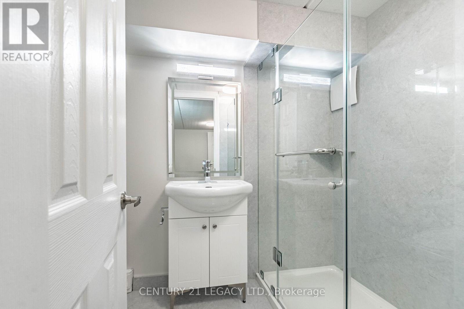 90 - 180 Mississauga Valley Boulevard, Mississauga (Mississauga Valleys), Ontario  L5A 3M2 - Photo 36 - W12770438