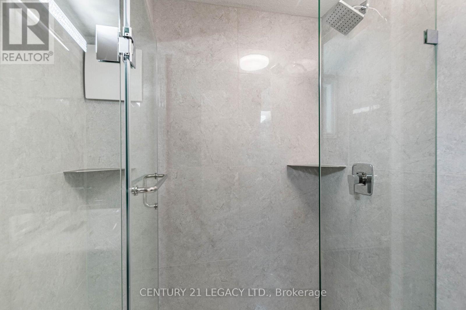 90 - 180 Mississauga Valley Boulevard, Mississauga (Mississauga Valleys), Ontario  L5A 3M2 - Photo 37 - W12770438