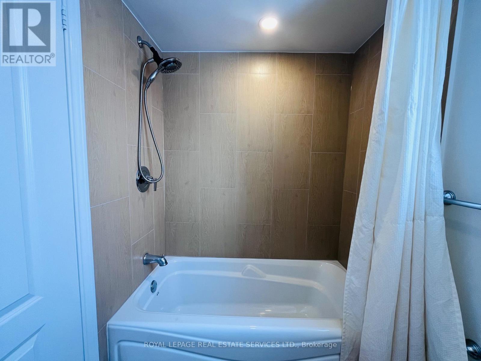 Lower - 2512 Harman Court, Mississauga (Clarkson), Ontario  L5J 1T8 - Photo 10 - W12770444