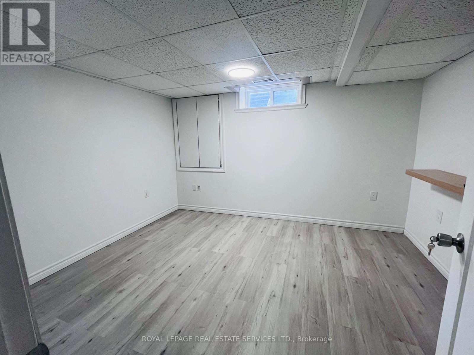 Lower - 2512 Harman Court, Mississauga (Clarkson), Ontario  L5J 1T8 - Photo 12 - W12770444