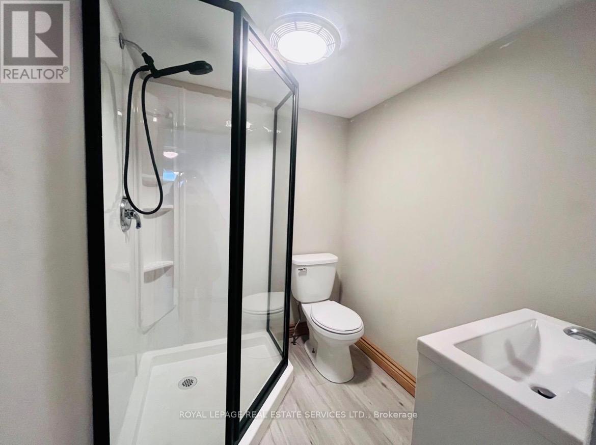 Lower - 2512 Harman Court, Mississauga (Clarkson), Ontario  L5J 1T8 - Photo 14 - W12770444