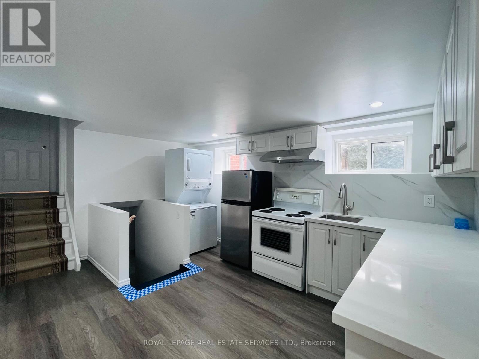 Lower - 2512 Harman Court, Mississauga (Clarkson), Ontario  L5J 1T8 - Photo 6 - W12770444