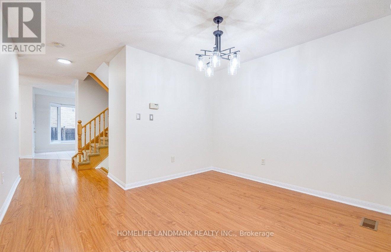 2507 Appalachain Drive, Oakville (Wm Westmount), Ontario  L6M 4S4 - Photo 5 - W12770460