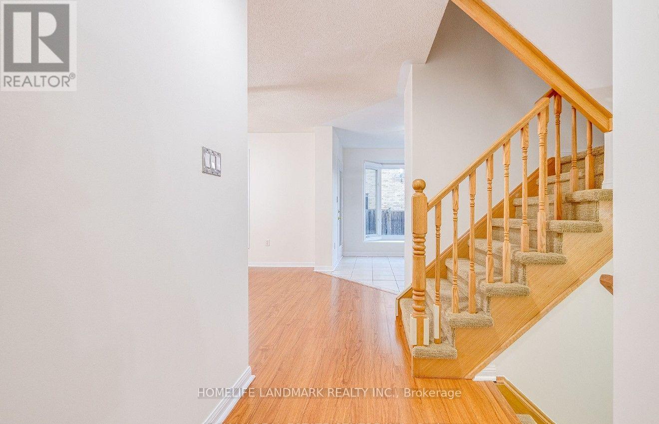 2507 Appalachain Drive, Oakville (Wm Westmount), Ontario  L6M 4S4 - Photo 6 - W12770460