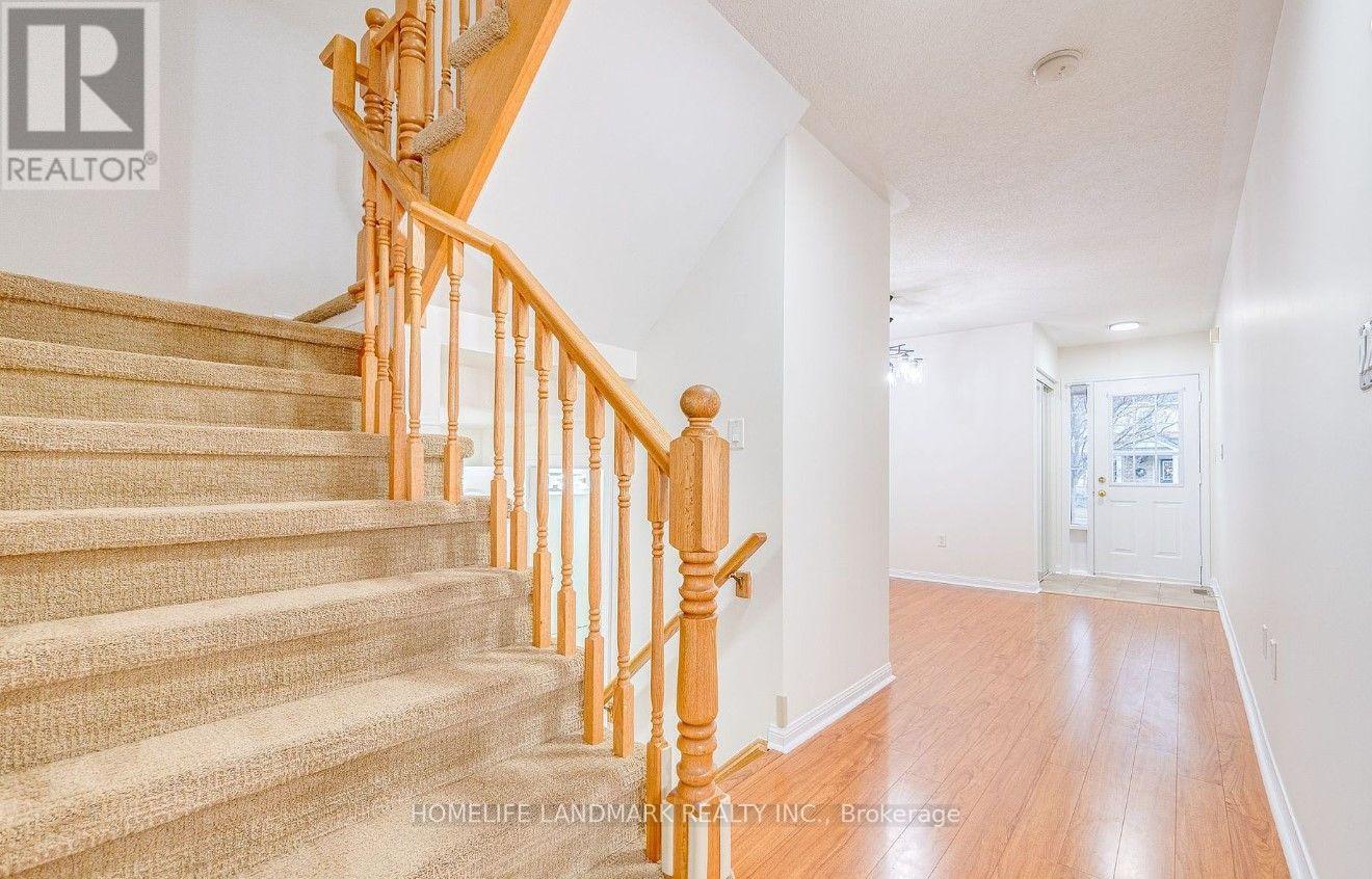 2507 Appalachain Drive, Oakville (Wm Westmount), Ontario  L6M 4S4 - Photo 7 - W12770460