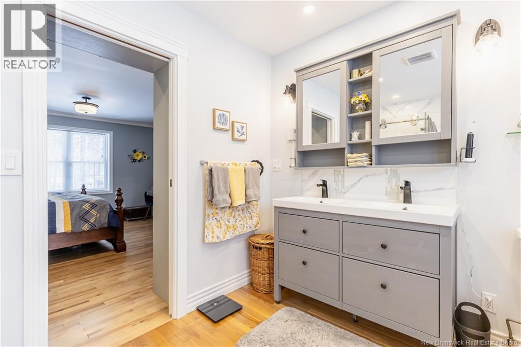 344 Route 105, Keswick Ridge, New Brunswick  E6L 1A7 - Photo 16 - NB132909