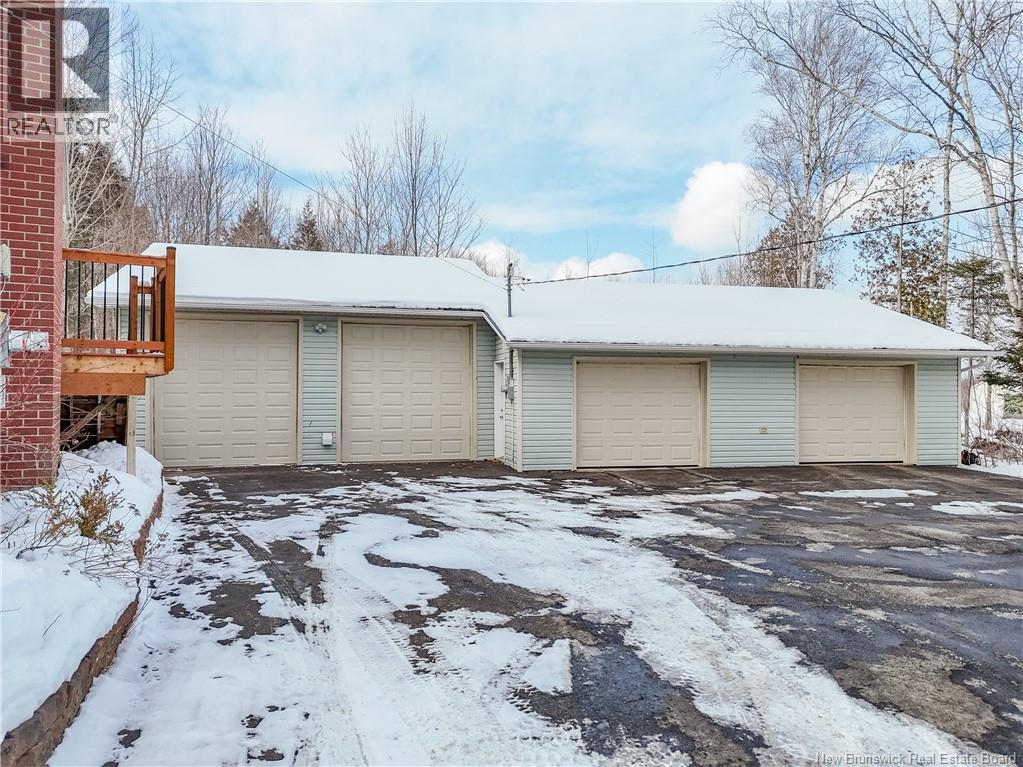 344 Route 105, Keswick Ridge, New Brunswick  E6L 1A7 - Photo 40 - NB132909