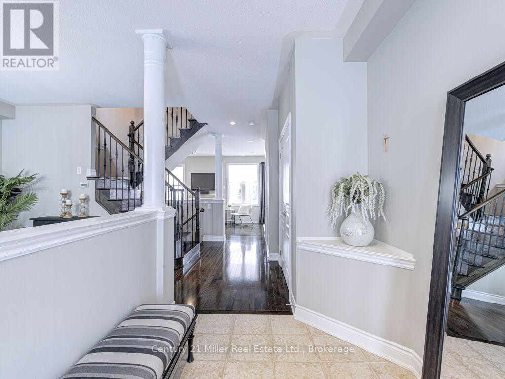 356 Nautical Boulevard, Oakville, Ontario  L6L 0C1 - Photo 5 - W12770482