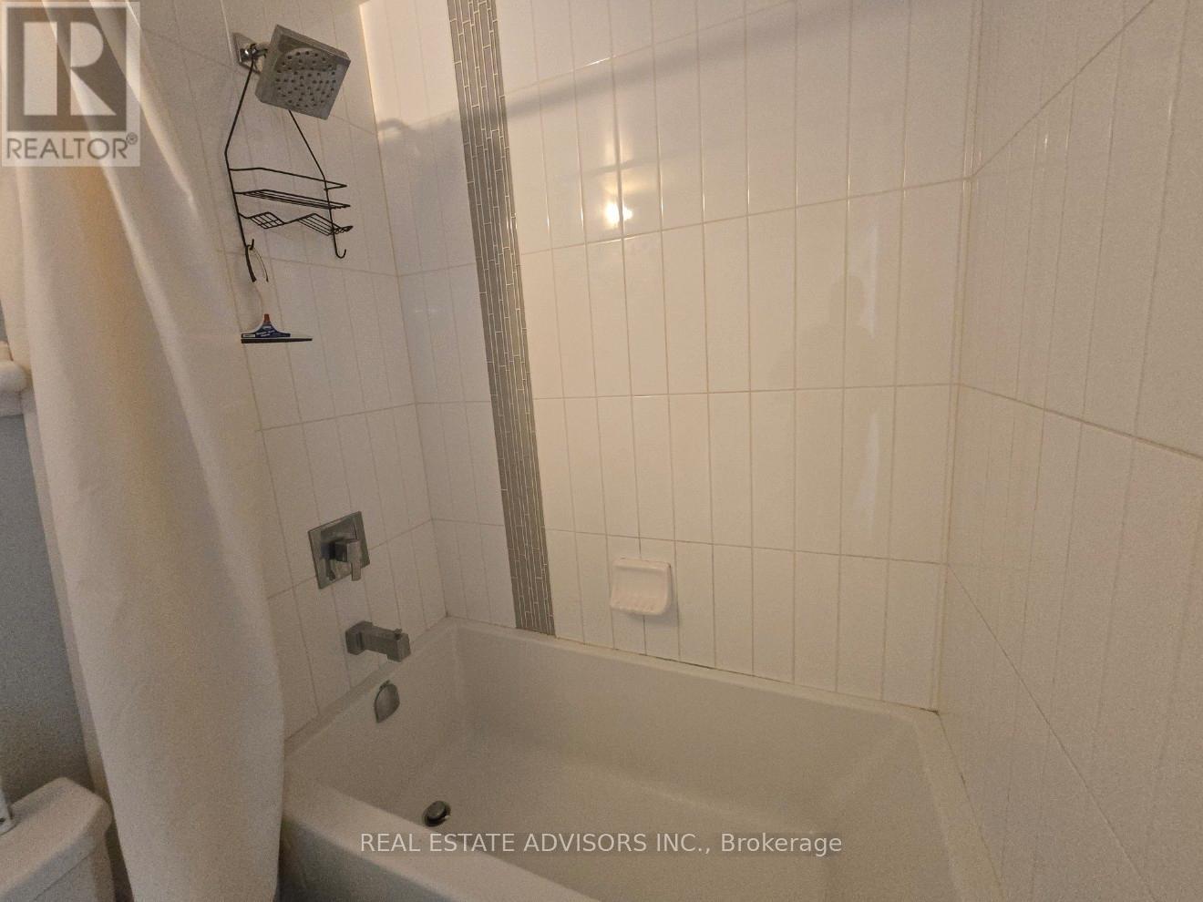 222 - 99 Eagle Rock Way, Vaughan, Ontario  L6A 5A7 - Photo 9 - N12762920