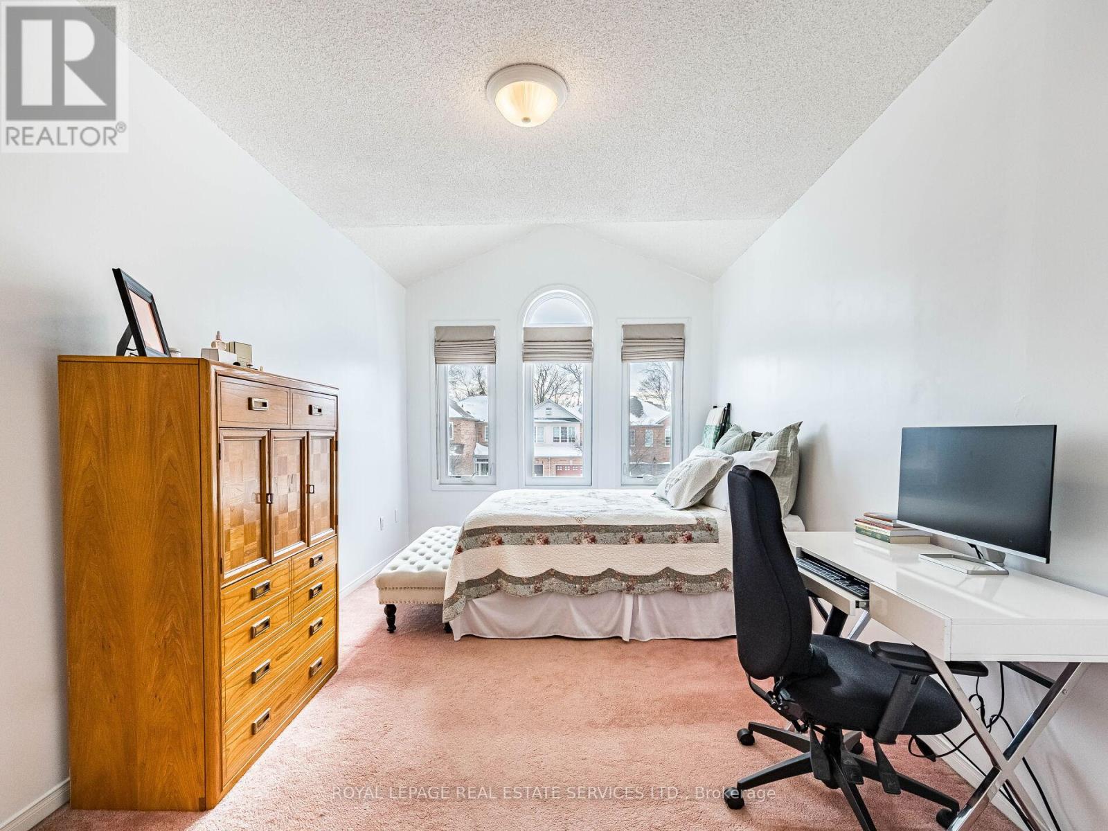 31 Berkindale Court, Brampton, Ontario  L6Y 5G1 - Photo 22 - W12752790