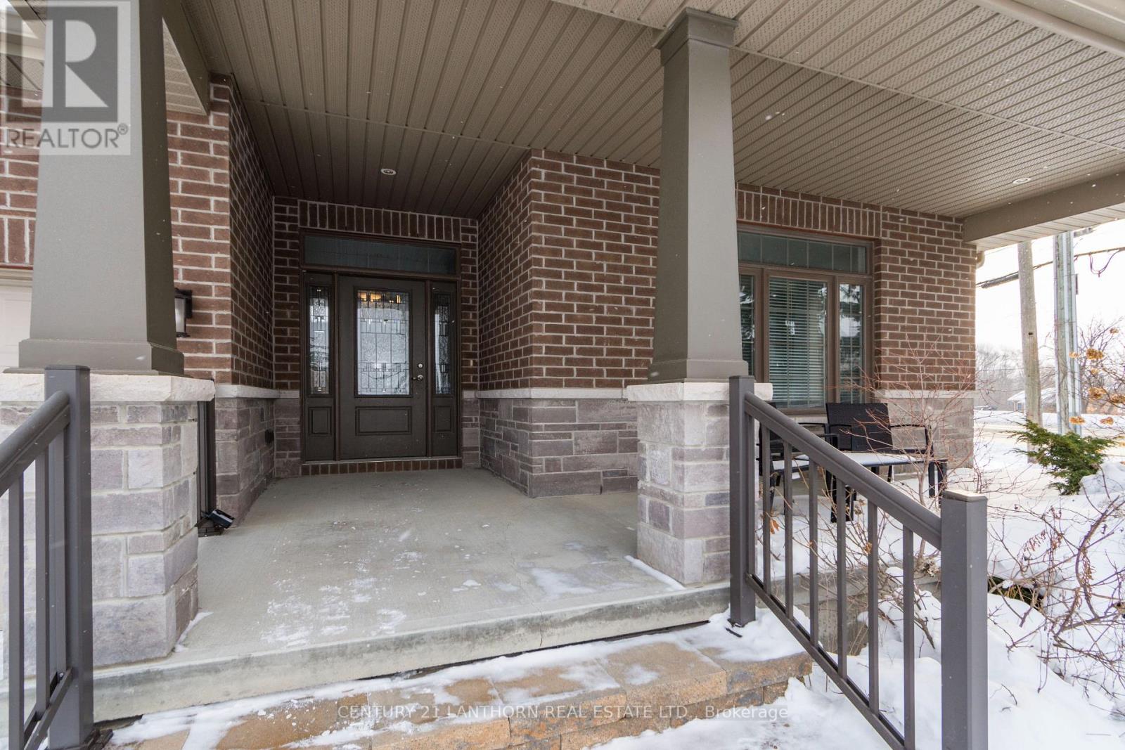 2 Stonecrest Boulevard, Quinte West (Sidney Ward), Ontario  K8R 0A2 - Photo 2 - X12770504