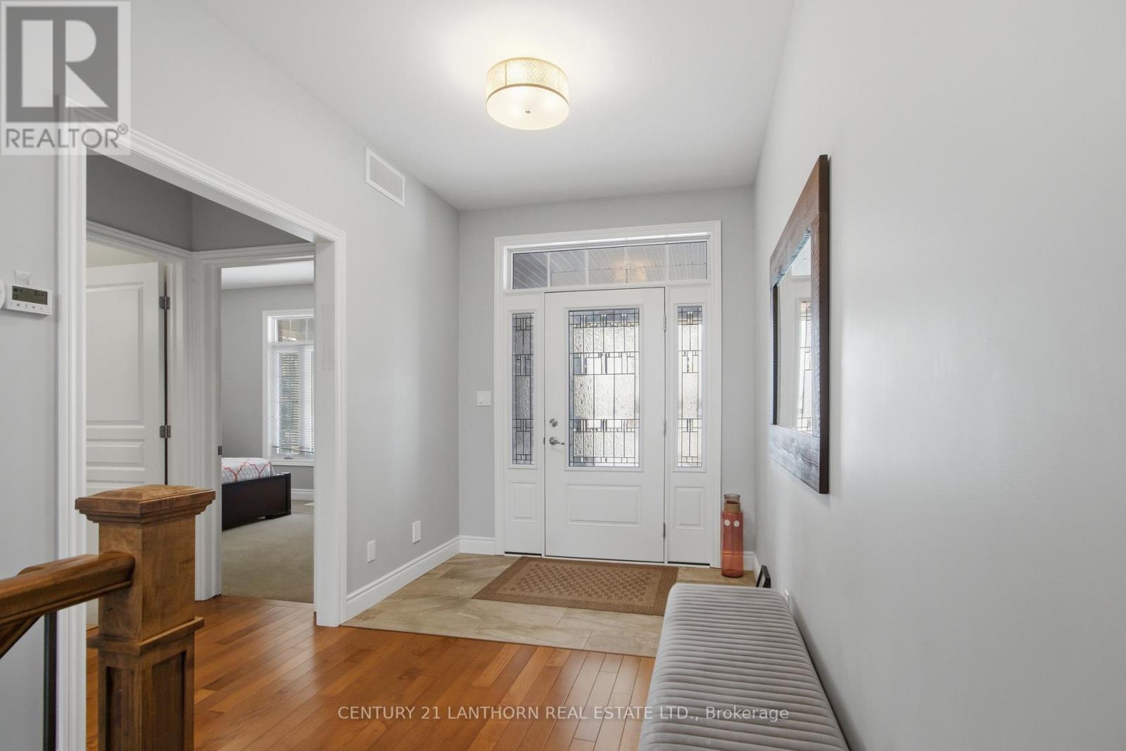 2 Stonecrest Boulevard, Quinte West (Sidney Ward), Ontario  K8R 0A2 - Photo 4 - X12770504