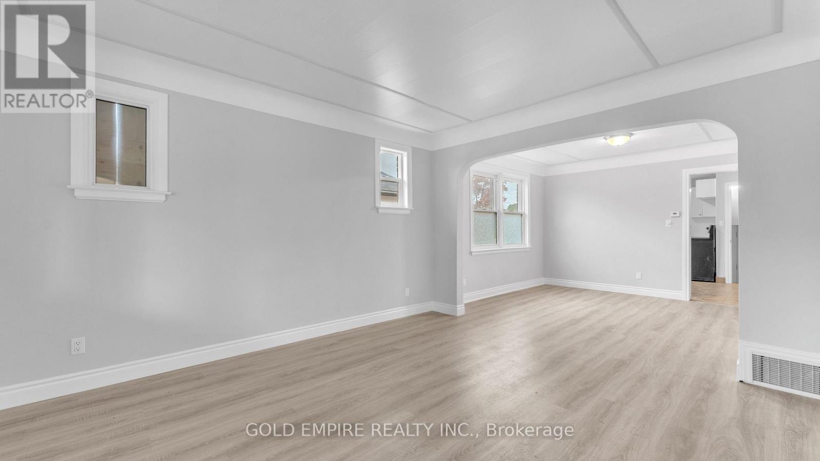 908 Trafalgar Street, London East, Ontario  N5Z 1G2 - Photo 3 - X12770508