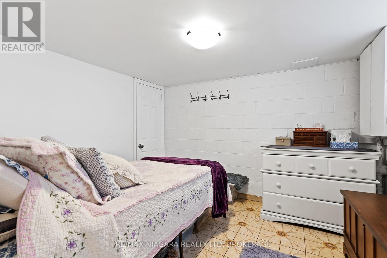 11 Cleveland Street, Thorold (Thorold Downtown), Ontario  L2V 3K3 - Photo 18 - X12770514