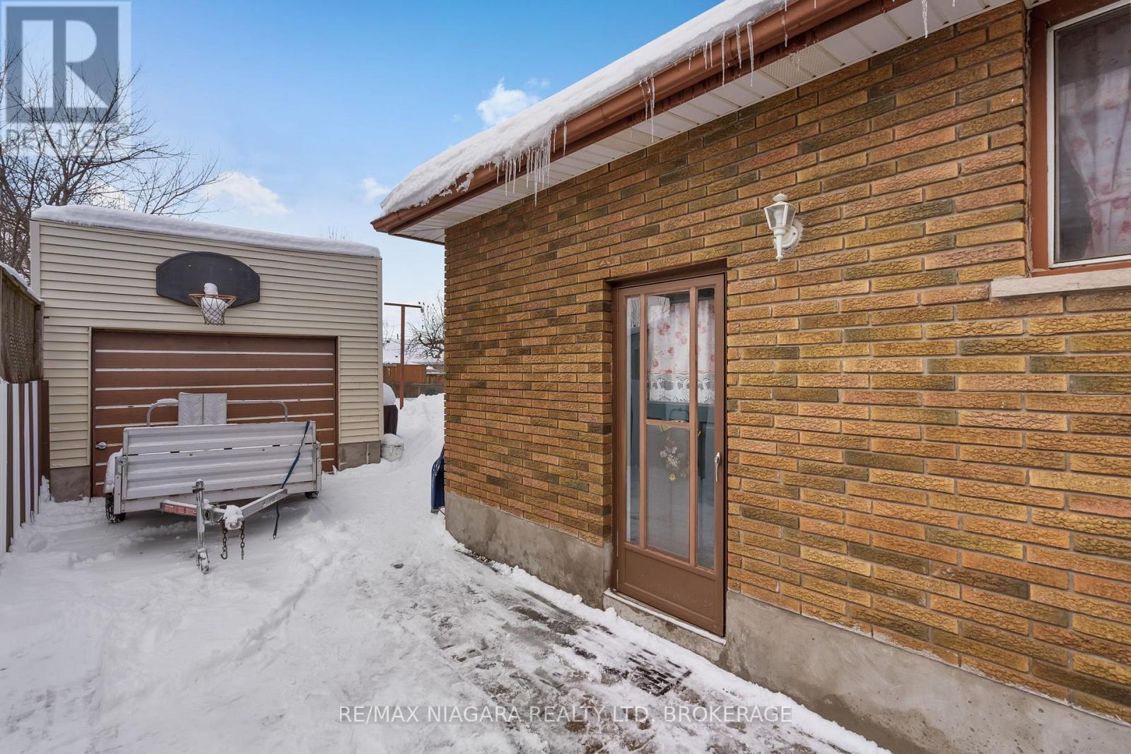 11 Cleveland Street, Thorold (Thorold Downtown), Ontario  L2V 3K3 - Photo 23 - X12770514