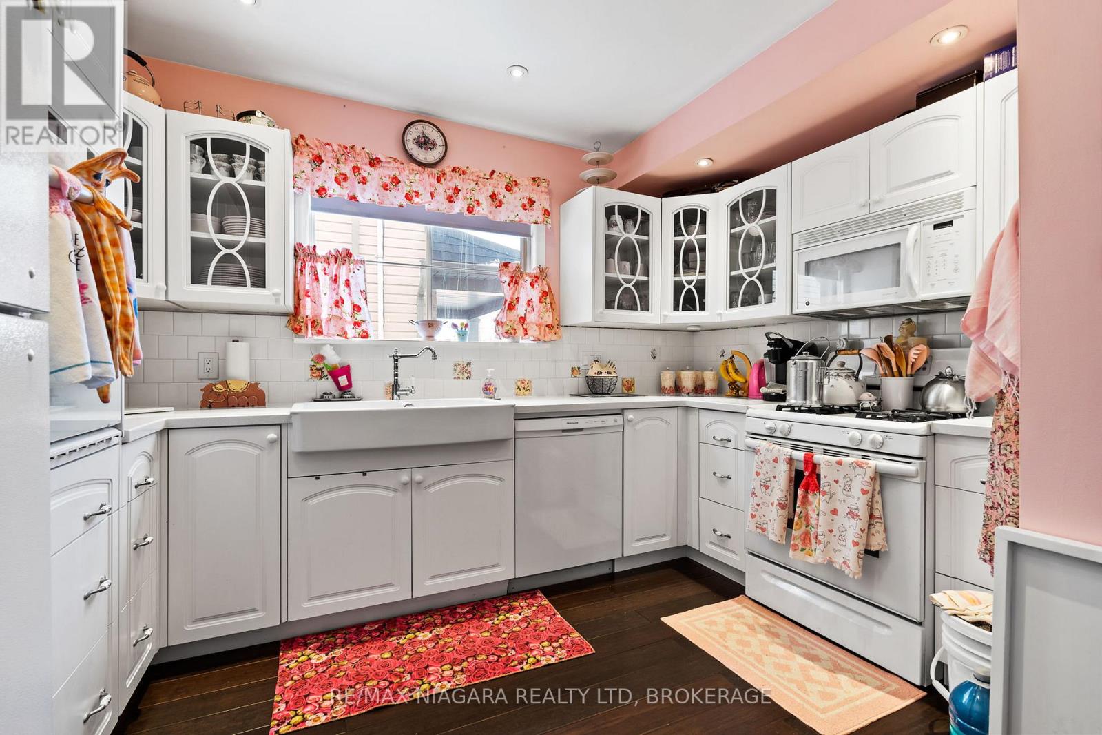 11 Cleveland Street, Thorold (Thorold Downtown), Ontario  L2V 3K3 - Photo 8 - X12770514