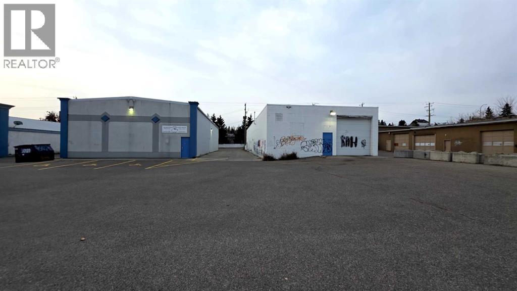 5414 43 Street, Red Deer, Alberta  T4N 1C9 - Photo 11 - A2268152