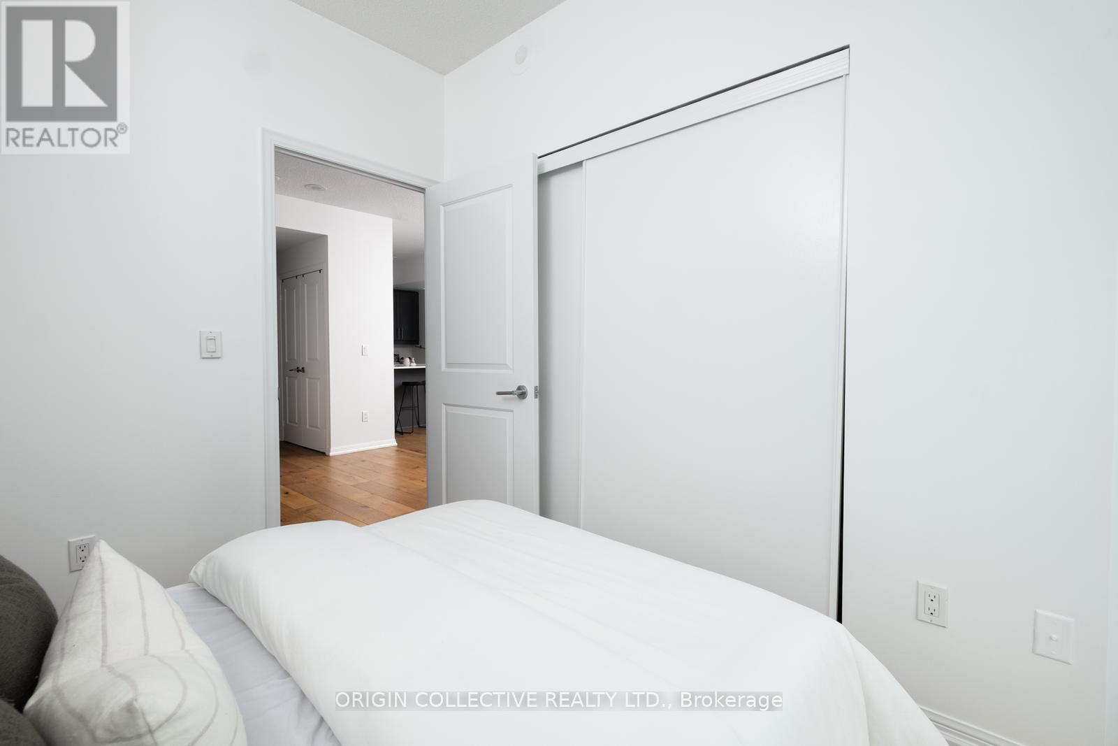 1917 - 75 East Liberty Street, Toronto, Ontario  M6K 3R3 - Photo 18 - C12770498