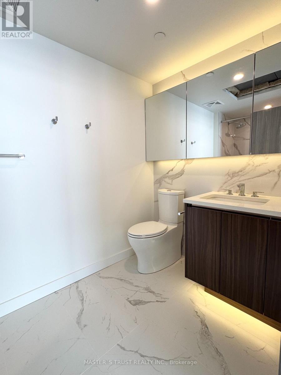 7207 - 3 Concord Cityplace Way, Toronto (Waterfront Communities), Ontario  M5V 0X4 - Photo 8 - C12770512