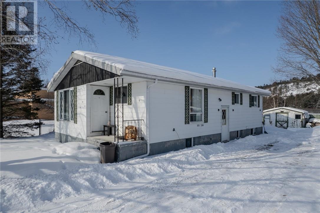 4 Minto Street, Webbwood, Ontario  P0P 2G0 - Photo 3 - 2126372