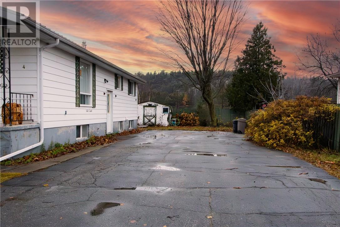 4 Minto Street, Webbwood, Ontario  P0P 2G0 - Photo 35 - 2126372