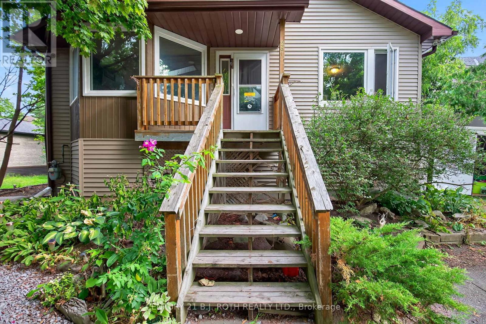 281 HARVIE ROAD, barrie (holly), Ontario