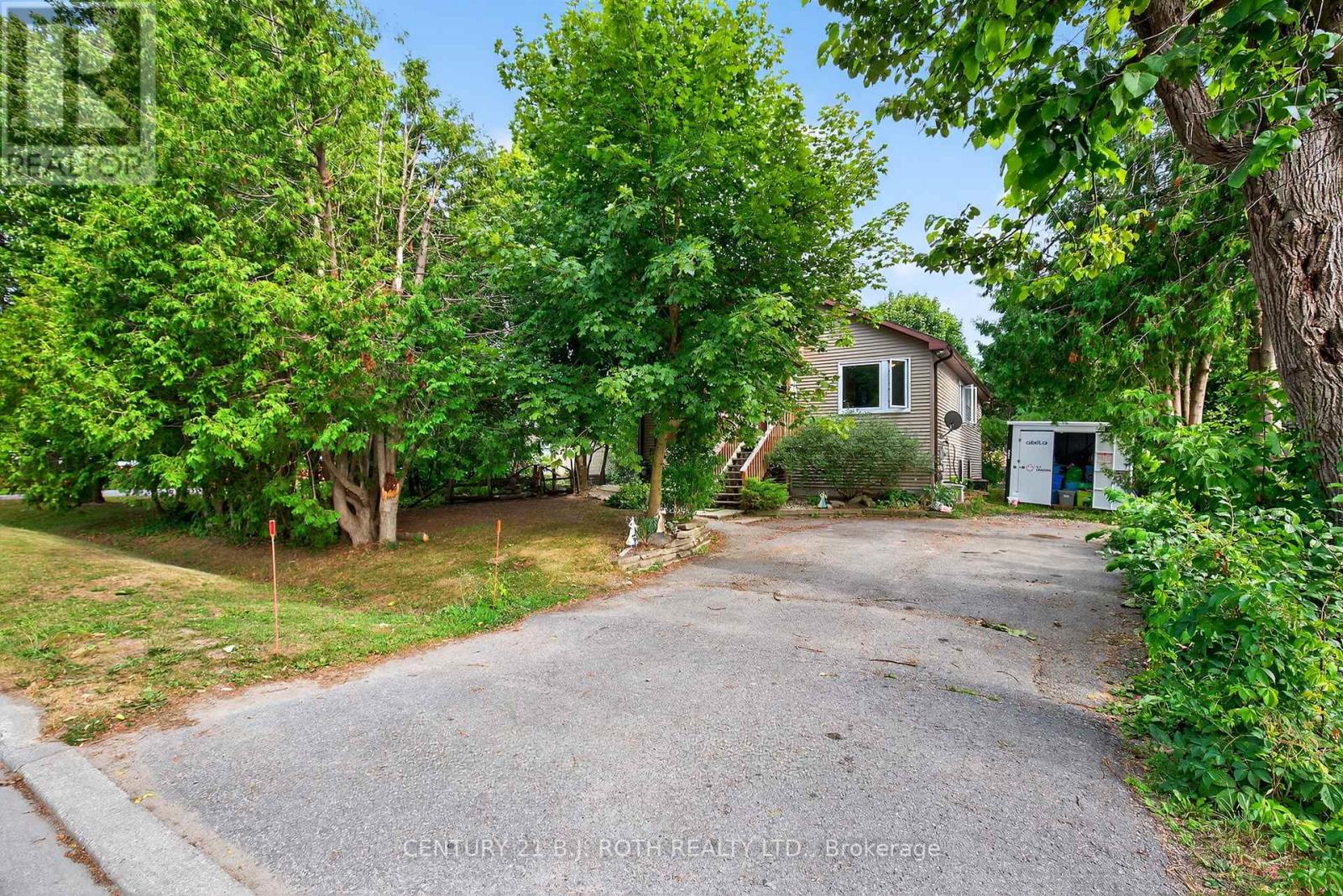 281 Harvie Road, Barrie (Holly), Ontario  L4N 8J5 - Photo 2 - S12770490