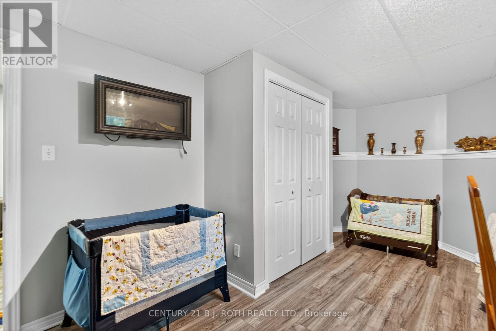 281 Harvie Road, Barrie (Holly), Ontario  L4N 8J5 - Photo 23 - S12770490