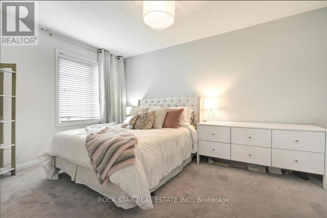 3035 Drumloch Avenue, Oakville (Bc Bronte Creek), Ontario  L6M 5H9 - Photo 15 - W12770492