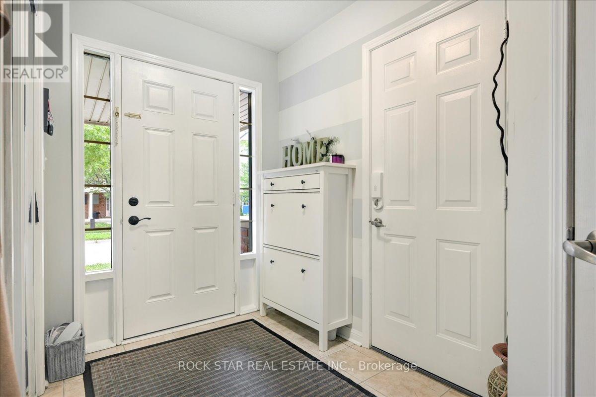 3035 Drumloch Avenue, Oakville (Bc Bronte Creek), Ontario  L6M 5H9 - Photo 3 - W12770492