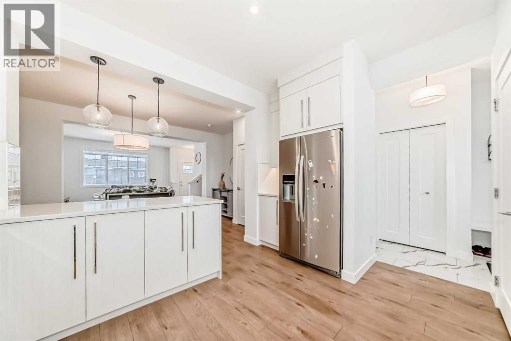 106 Dawson Harbour Grove, Chestermere, Alberta  T1X 2S4 - Photo 9 - A2274730