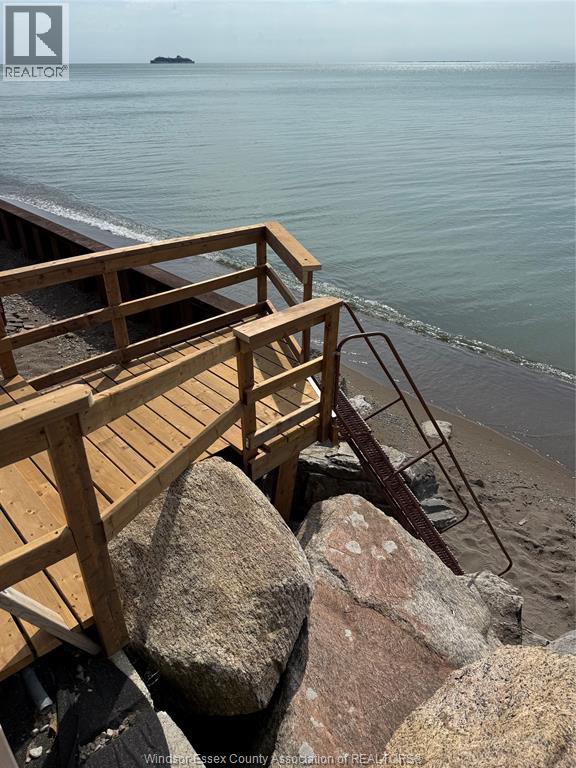 992 Point Pelee Drive, Leamington, Ontario  N8H 3V4 - Photo 49 - 26000827