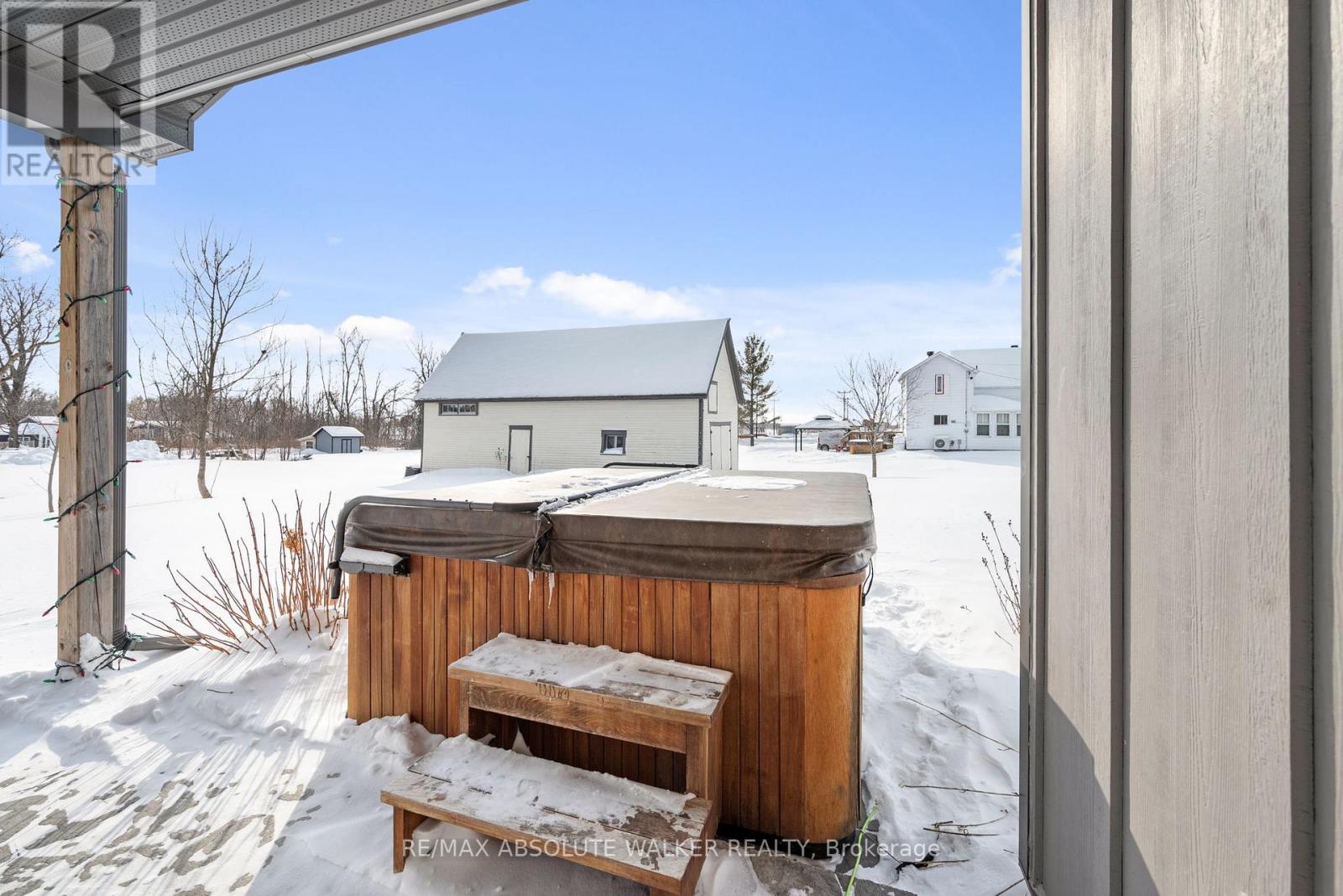 3302 Main Street, North Stormont, Ontario  K0C 1C0 - Photo 45 - X12754956