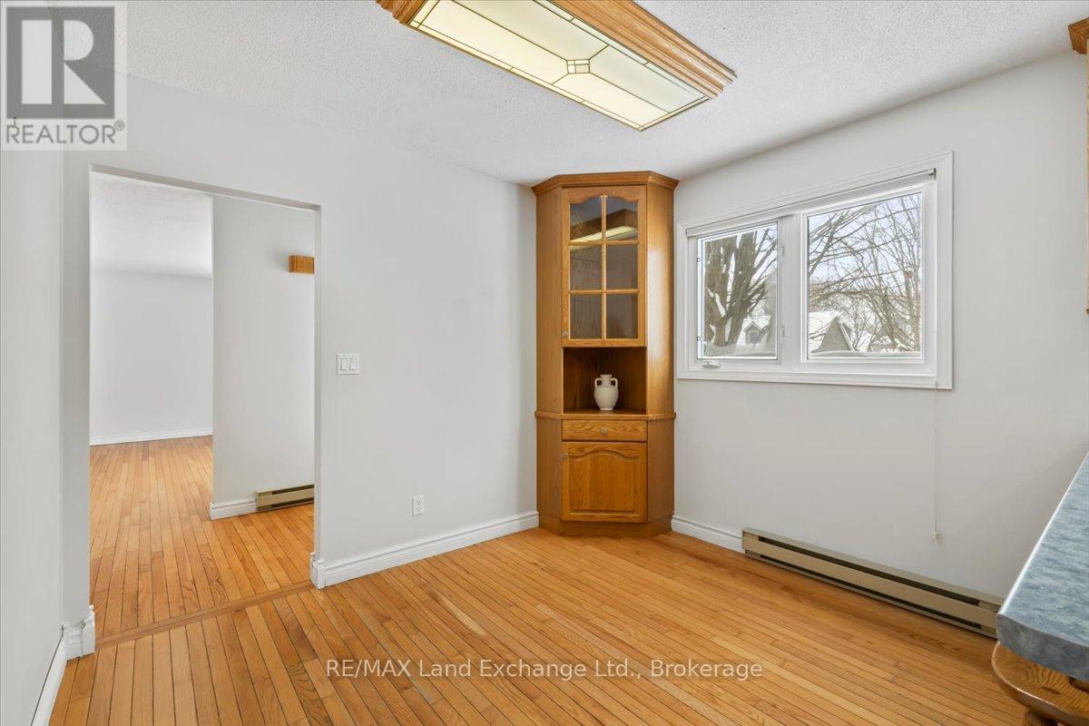 269 Morpeth Street, Saugeen Shores, Ontario  N0H 2L0 - Photo 12 - X12770532