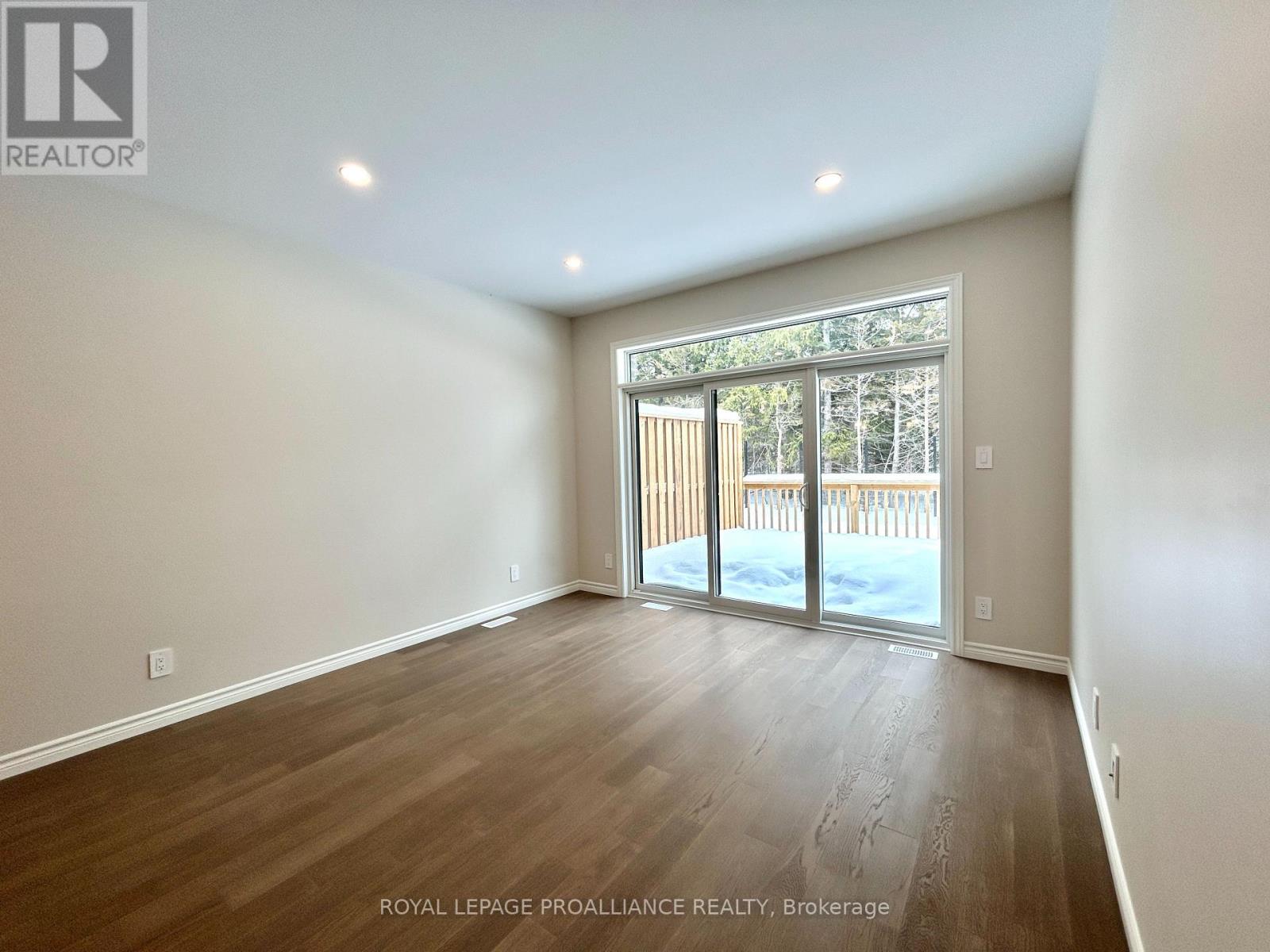 19 - 99 Cloverleaf Drive, Belleville (Thurlow Ward), Ontario  K8N 4Z5 - Photo 10 - X12770572